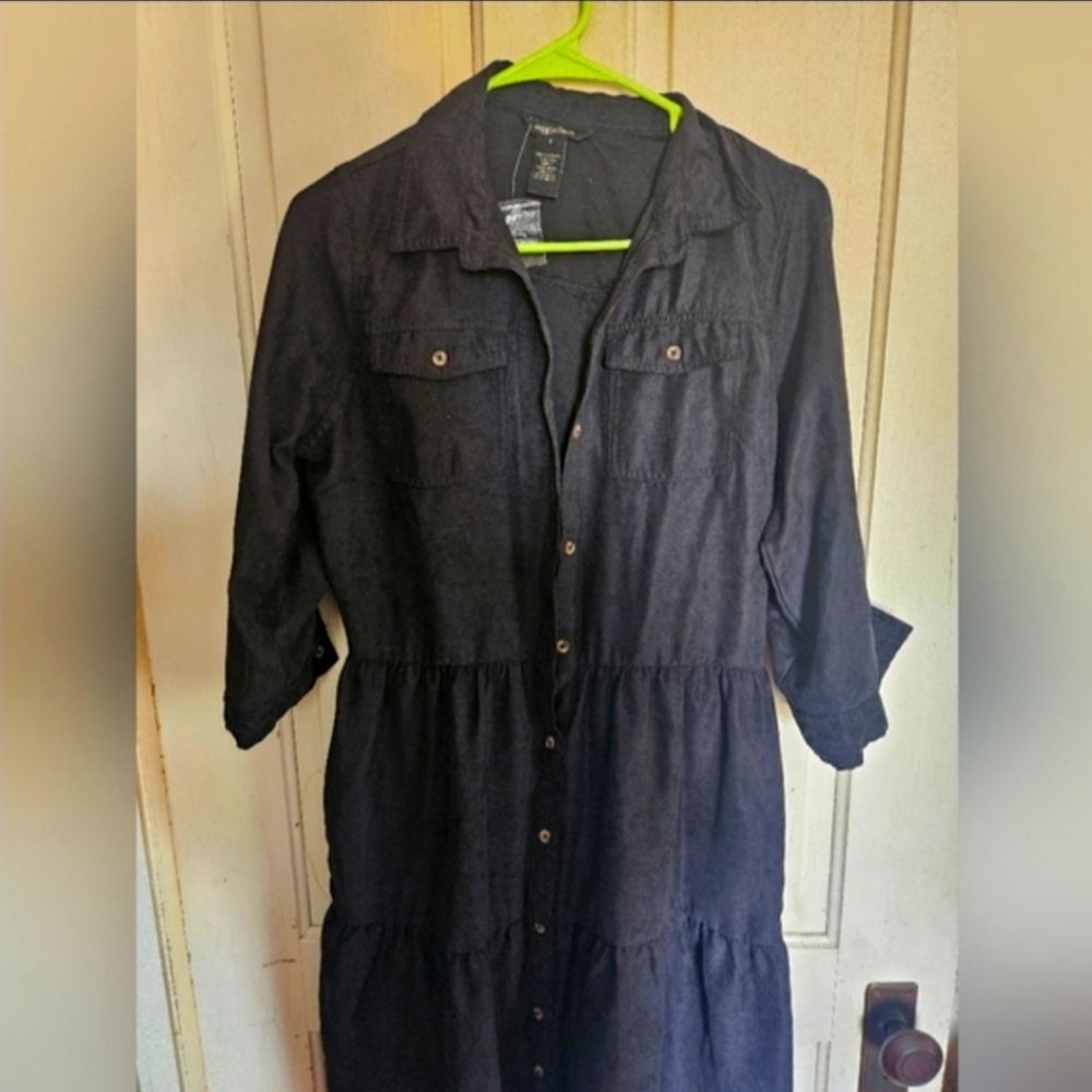 SIZE SMALL MILLENNIUM BUTTON UP DRESS